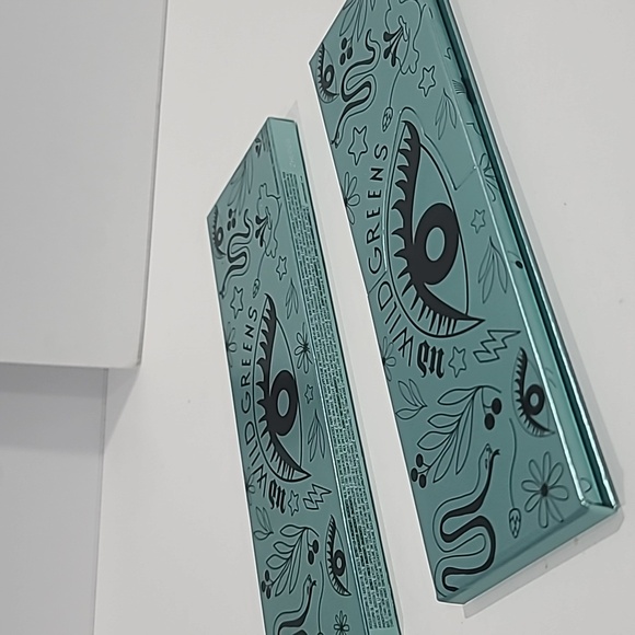 45% SALE ✅Urban Decay WILD GREENS Eyeshadow Palette ✨ NEW IN BOX - Picture 13 of 14